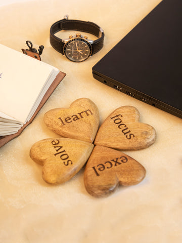 Heart-Shaped Motivational Desk Décor – 4-Piece Set with Solve, Learn, Focus & Excel