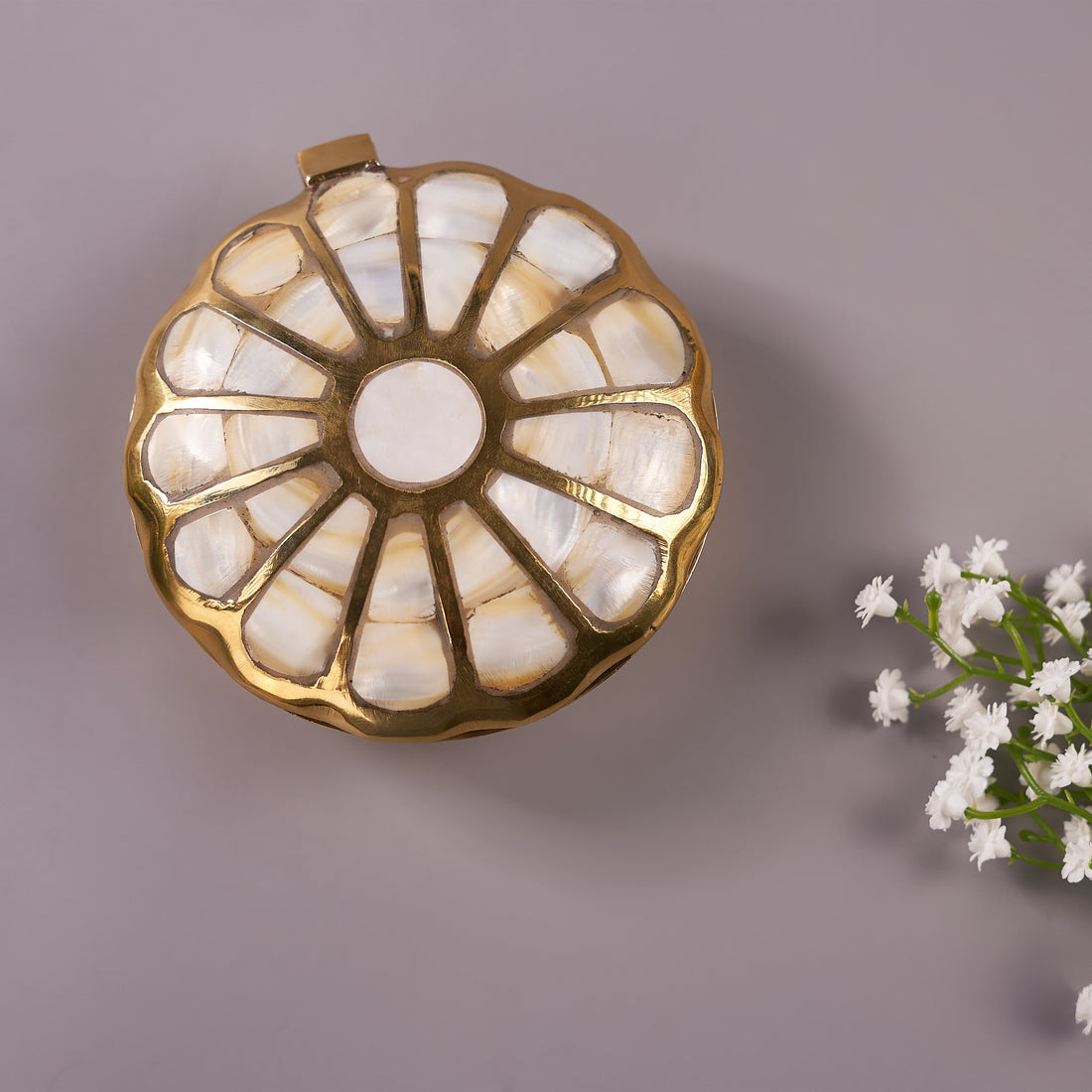 Brass Mother of Pearl Round Shell Shape Box (Pack of 5/10/20)