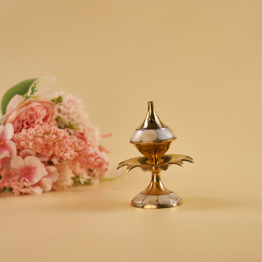 Brass Mother of Pearl Small flower shape Incense Burner (Pack of 5/10/20)