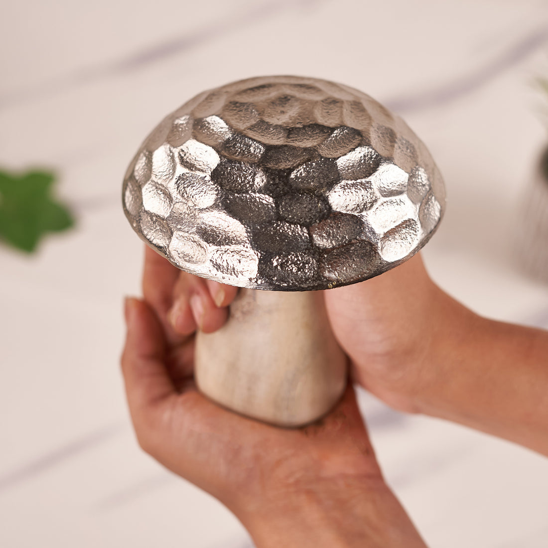 Silver Hammered Pattern Mushroom Décor – Stylish and Elegant Home Accent (Pack of 5/10/20)